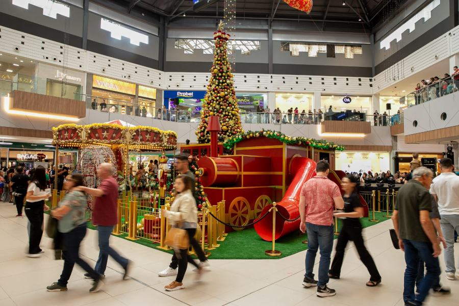 Horário Especial de Fim de Ano movimenta o Floripa Shopping na reta final para o Natal
