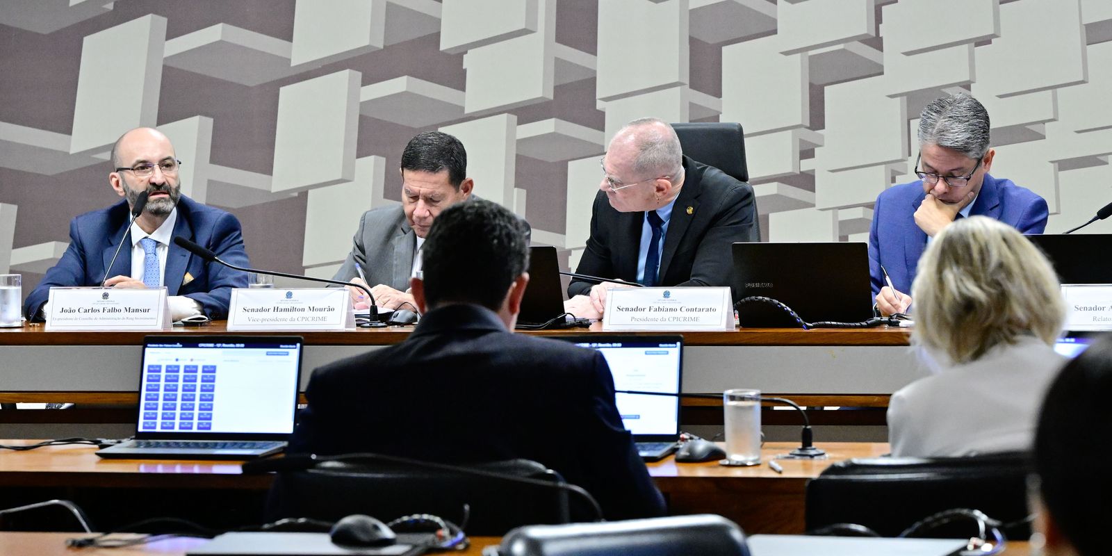 CPI do Crime aprova pedido para investigar beneficiários do Master