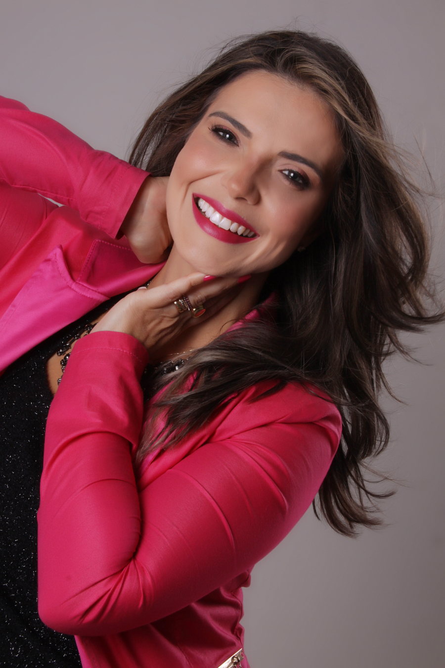 Kelly Corrêa amplia presença na comunicação e passa a integrar o time de colunistas do Convicção News