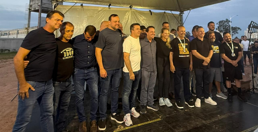 Deputado Camilo Martins e prefeito Eduardo Freccia inauguram Avenida Arlindo Phillipi May ao lado do governador Jorginho Mello