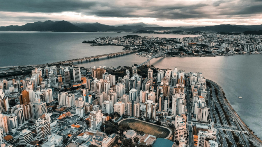 Eventos climáticos elevam os riscos nas residências e reforçam busca por proteção