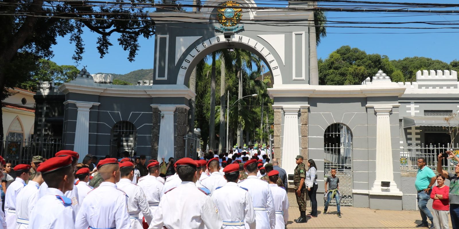 MPF quer que Colégio Militar do Rio suspenda concurso para professor
