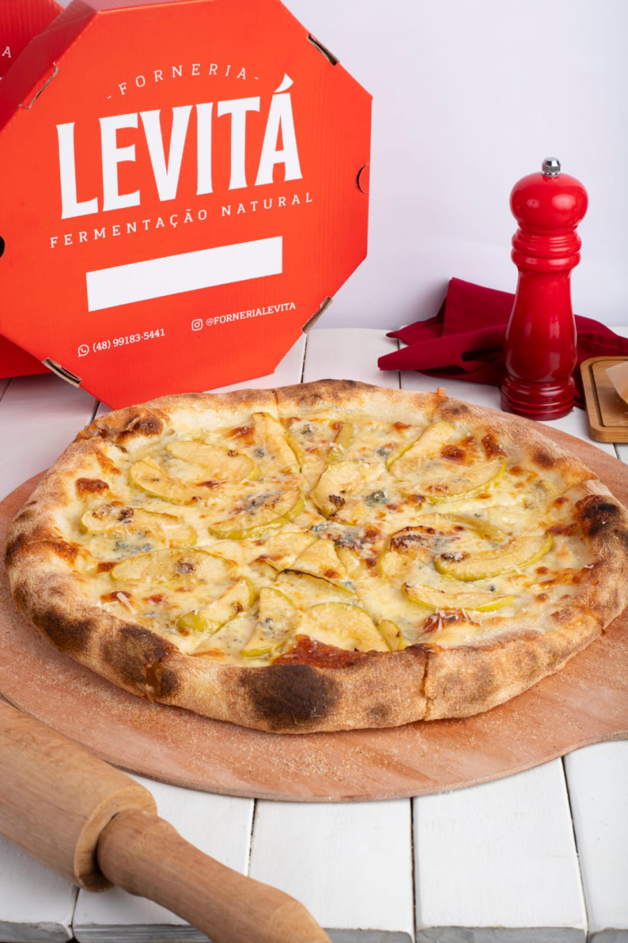 Forneria Levitá aposta na fermentação natural e conquista clientes com pizzas artesanais em Florianópolis