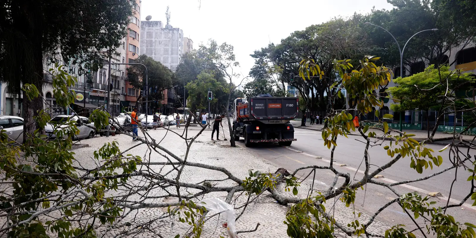 Defesa Civil do Rio envia alerta severo para ventos fortes