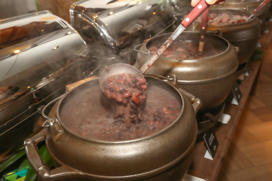Feijoada que marcou o inverno do Lindacap chega a última edição neste sábado (29) 