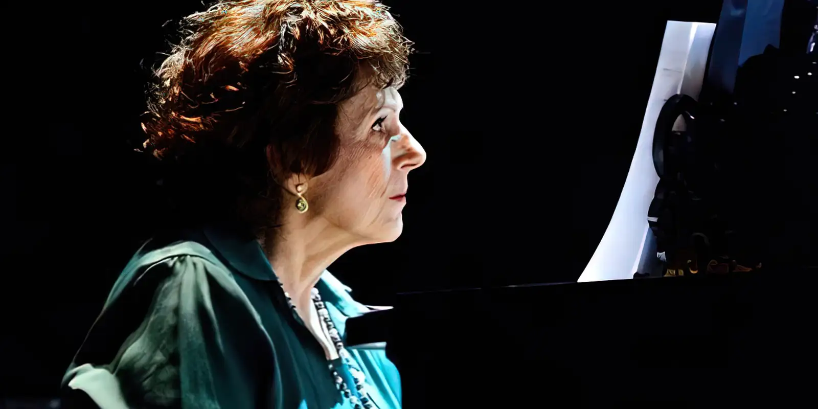 Pianista Estela Caldi apresenta projeto "Schubertíade" na Rádio MEC