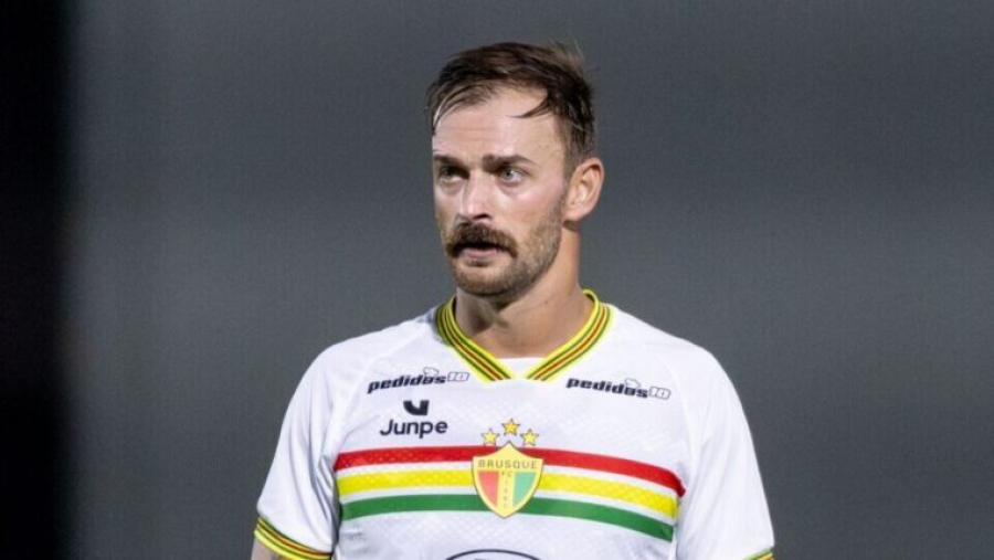 Jonatan Lucca encerra passagem pelo Brusque e agradece oportunidade no clube catarinense